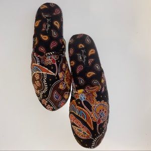 Vera Bradley Slippers w/ Travel Pouch-house shoes